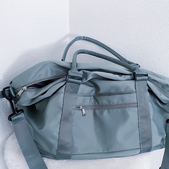 Portable Travel Bag - Picture 3 of 7